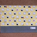 1点限り３５×２５おにぎりのランチョンマット（黄）　