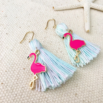 グラデーションタッセルとフラミンゴのピアス.イヤリング