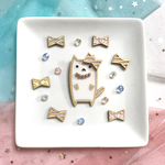 おめかしネコさんのブローチ