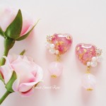 【再販・ラスト1点】お花ハートとパールのイヤリング　～上品スターチス～　　イヤリング/ピアス/ハート/花/レジン/ビーズ/ピンク/バレンタイン