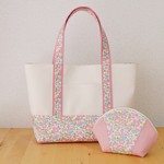 ★J様オーダー品★ リバティ Betsy（ベッツィ）のデイリートートバッグ（Mサイズ）＆シェルポーチ