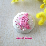 刺繍ブローチ♪『ハナノチョウチョ』
