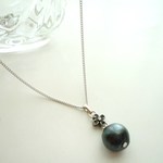 再販シックなお花コットンパールネックレスとピアスセット