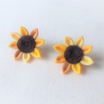 ひまわりの樹脂イヤリング・ピアス