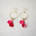 華やか花びらのフープピアス（イヤリング）
