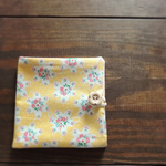 ボックスティッシュ携帯ケース  箱ティッシュ持ち歩きケース＊レトロな花柄