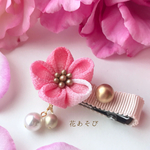 お食い初め ＊ 初節句etc お祝いムードのベビーヘアクリップ〜♡ ピンク