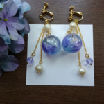 紫陽花ハーバリウムイヤリング