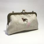 お稽古サロンwith Fairies様オーダー品☆猫の手刺繍で通帳も入るがま口ポーチ
