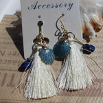 タッセルの夏イヤリングorピアス（白）