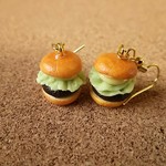 夏のハンバーガーピアス