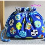 【J様オーダー品】保冷ランチ巾着（お弁当入れ）☆ブルーサッカーボール柄