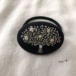 かすみ草と小花の花束 刺繍ヘアゴム5.5 ブローチへ変更可能☆