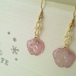 さくらの押し花ピアス　（河津桜）