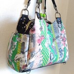 ジョリーポム あおりがま口バッグ コラージュ柄 緑