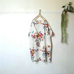 ゆったり　鮮やかな　花柄　ワンピース　～　綿生地　チュニック