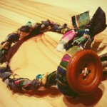 裂き編みのブレスレット no.8