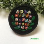 カラフル小花の刺繍ブローチ✴︎168