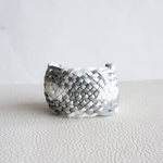 レザー・マンシェット (16本模様編み White & Silver)