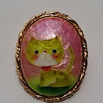 にゃんこの七宝焼ブローチ