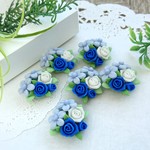 【.+*青い薔薇とブルースターのブーケ+*:ﾟ＊樹脂粘土パーツ】