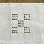 ハーダンガー刺繍のドイリー