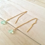 エメラルドのアメリカンピアス