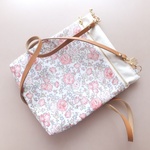 LIBERTY　Felicite　フェリシテ　ライトピンク　wファスナーマチ付ポシェットポーチ　size17×19×3cm　◆本革ショルダーストラップはオプションでです