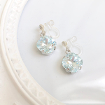 Swarovski ライトアゾレ 樹脂ノンホールピアス