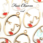 E-60【4個】＊フェイスチャーム＊カン含む36mm【唇の色→レッド】