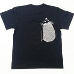 （ブラック・L）しがみつきハリネズミのTシャツ