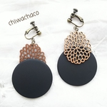 大ぶり✨大きなお花とマットblackの選べるイヤリング/ピアス💕