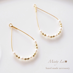 ホワイト＊しずくフープピアス／イヤリング＊チェコビーズ×メタリックビーズ 【k14gf  アレルギー対応】