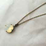 朝露の色ネックレス