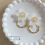 マット お花とゴールドリング 2way ピアス/イヤリング