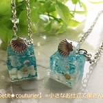 No.2019　【再販】光るアクアリウムのネックレス　アイスブルー　蓄光