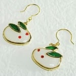 和ピアス✿雪うさぎ(ゴールドカラー)