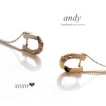 Zirconia Horseshoe Motif Necklace（Gold or Silver）
