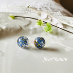 忘れな草のピアス