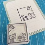 くまとお花とちょうちょのはんこ(415)