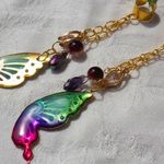 【SALE】プリズムの様なグラデーションが綺麗な蝶のイヤーカフ＜イヤーパーツ変更可＞【値下げ】