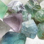 ✅ 宝石の元♪写真の現品セット販売♪完全天然♪カラフルミックス♪フローライト原石♪こだわりの天然石ジュエリー素材♪