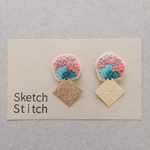 rose pink×gold刺繍ピアス