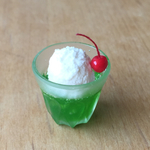 2cm  ミニチュアクリームソーダ