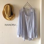 コットン爽やかペンシルストライプのUネックブラウス■青