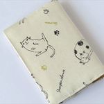 カードケースカバー　ふんわり猫　生成