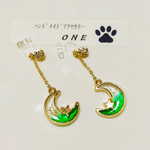 レジン 月 緑 イヤリング ピアス
