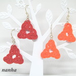 【Summer Sale!!】[さんかく]《樹脂対応》水引のピアス　赤　橙