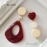 No.A392  お洒落な♛︎レッド アシンメトリー ピアス / イヤリング