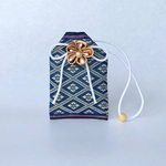 畳の「縁結び」お守り袋（青菱形）